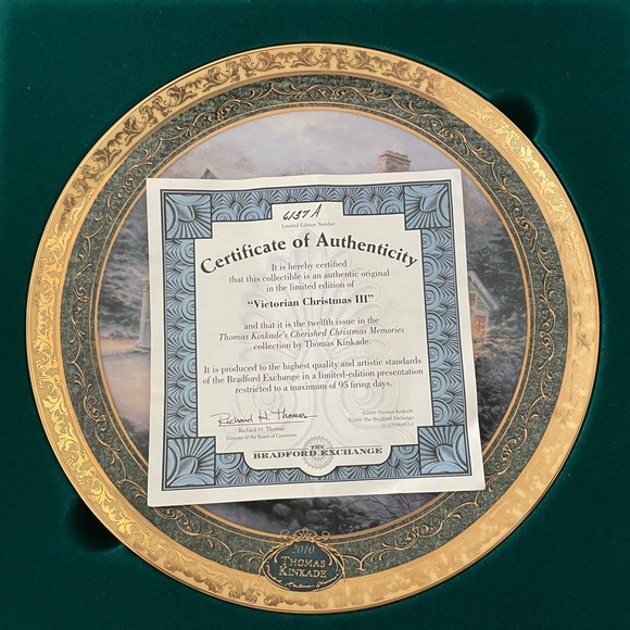 Thomas Kinkade Victorian Christmas III - 2010 - Picture 3 of 6